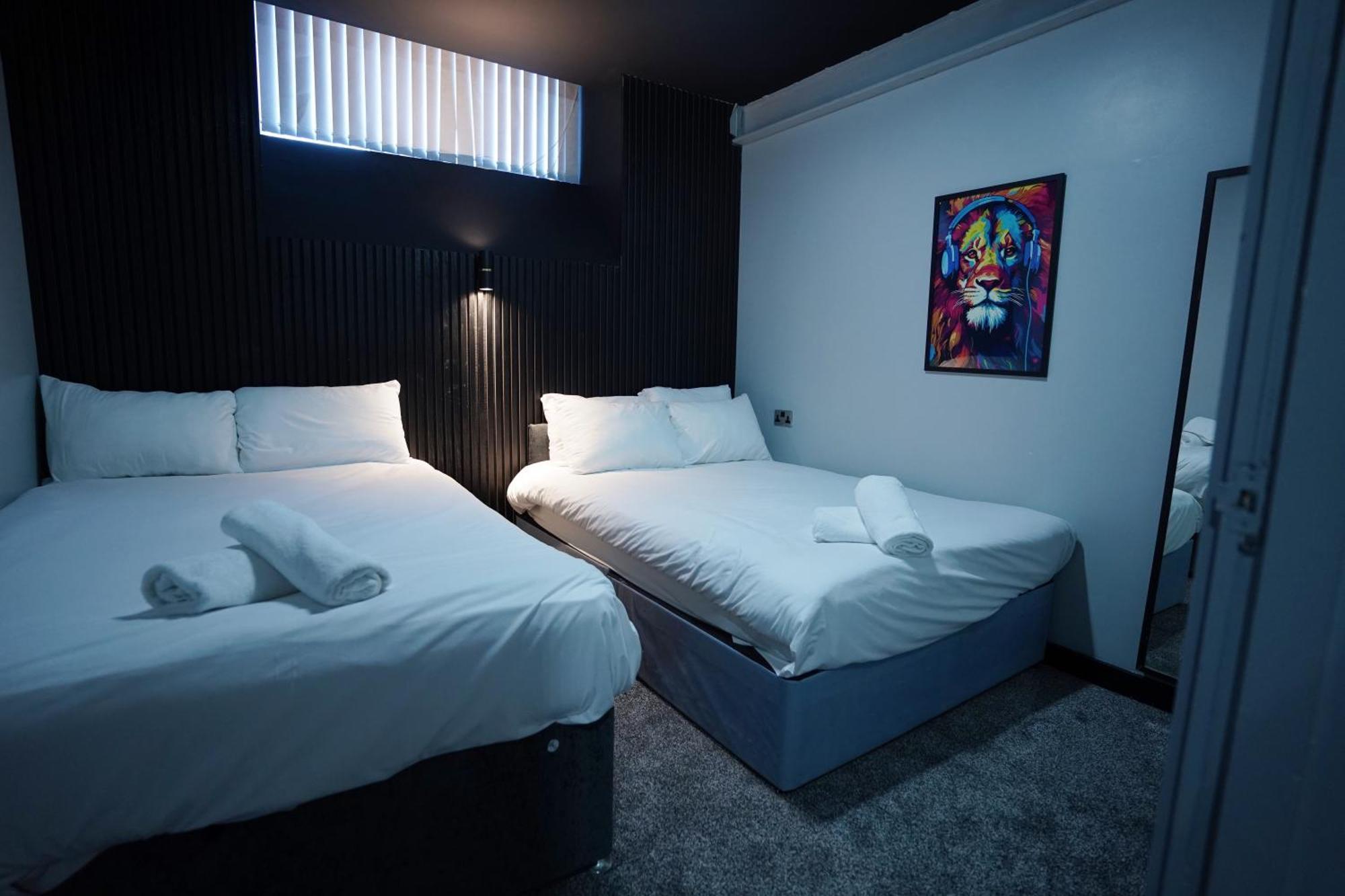 Nero Suite Sleeps Fourteen Manchester Zewnętrze zdjęcie
